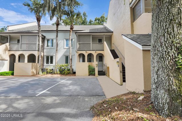200 Colonnade Clb Unit 201, Hilton Head Island, SC 29928