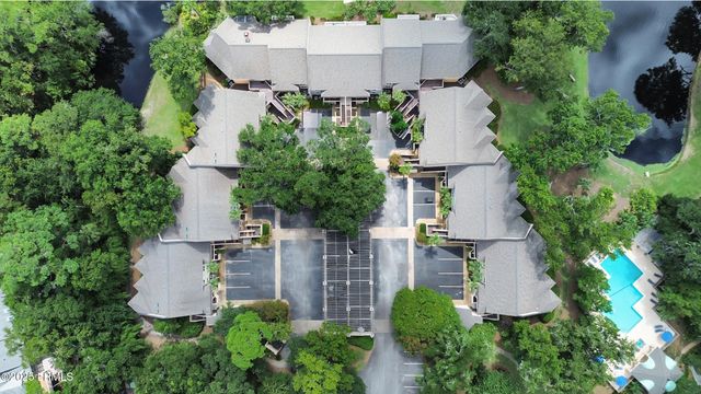 200 Colonnade Clb Unit 201, Hilton Head Island, SC 29928