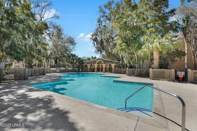 200 Colonnade Clb Unit 201, Hilton Head Island, SC 29928