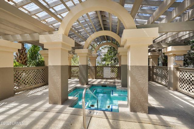 200 Colonnade Clb Unit 201, Hilton Head Island, SC 29928