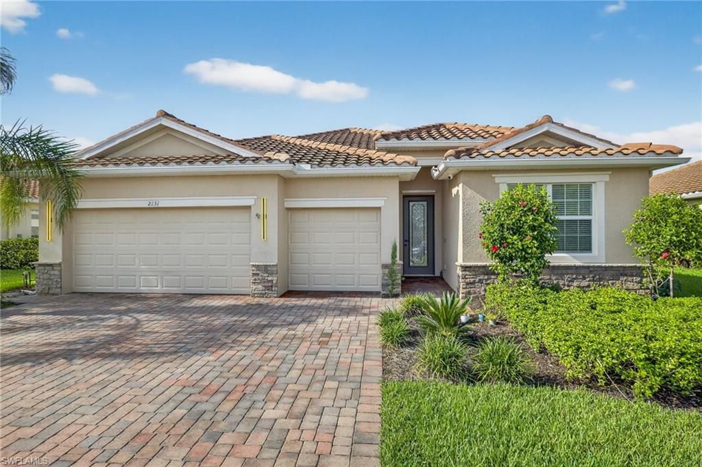 2131 Vermont LN, Naples, FL 34120