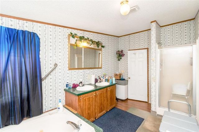 6763 Jaimee Circle E, Grand Bay, AL 36541