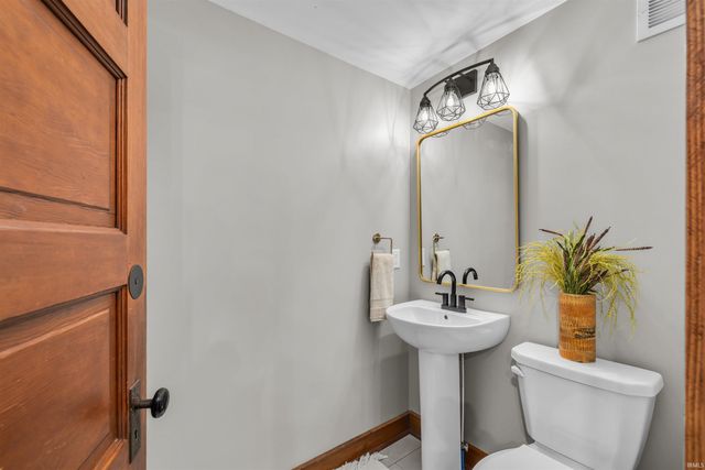 1415 Swinney Park Place, Fort Wayne, IN 46802