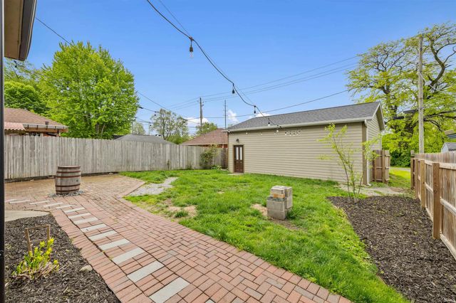 1415 Swinney Park Place, Fort Wayne, IN 46802