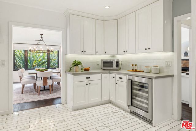 429 N Arden Boulevard, Los Angeles, CA 90004