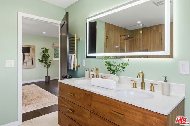 429 N Arden Boulevard, Los Angeles, CA 90004