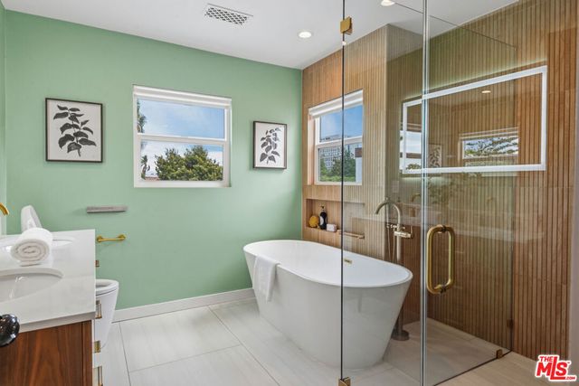 429 N Arden Boulevard, Los Angeles, CA 90004