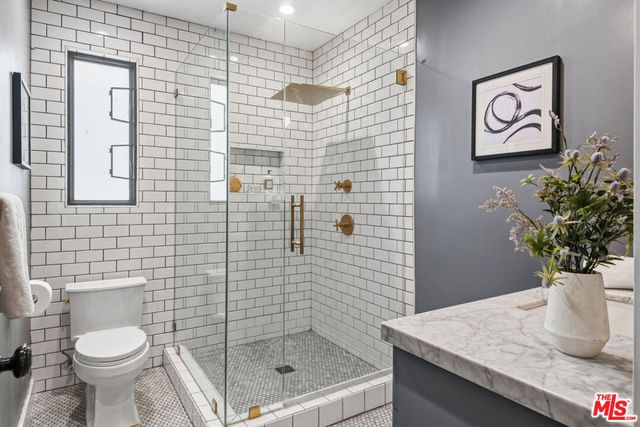 429 N Arden Boulevard, Los Angeles, CA 90004