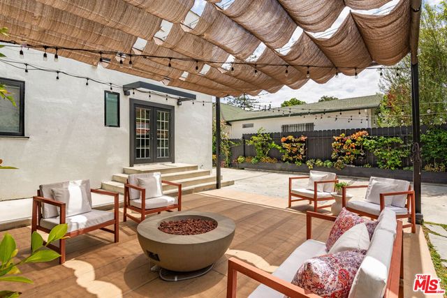 429 N Arden Boulevard, Los Angeles, CA 90004