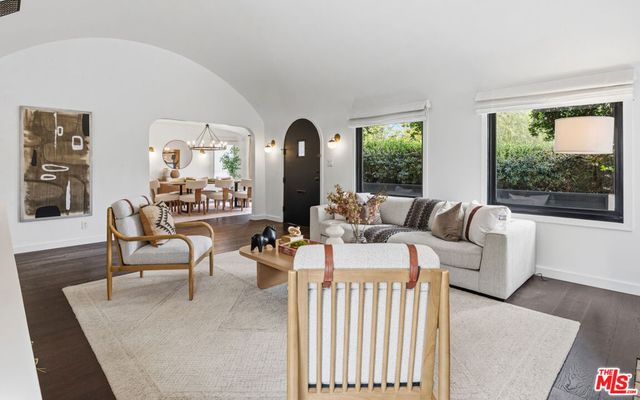 429 N Arden Boulevard, Los Angeles, CA 90004
