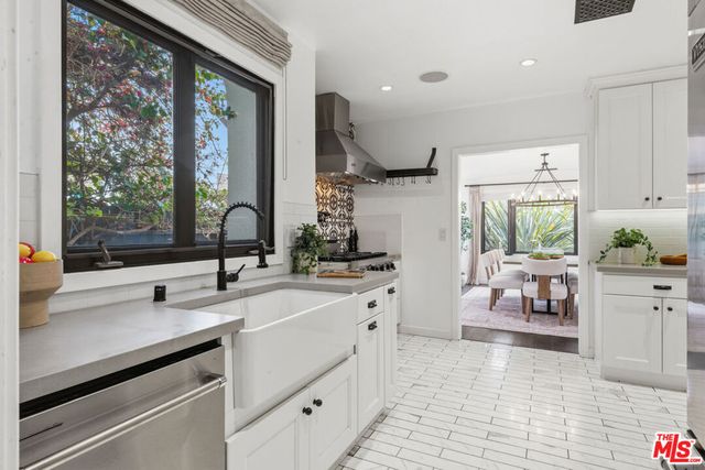 429 N Arden Boulevard, Los Angeles, CA 90004