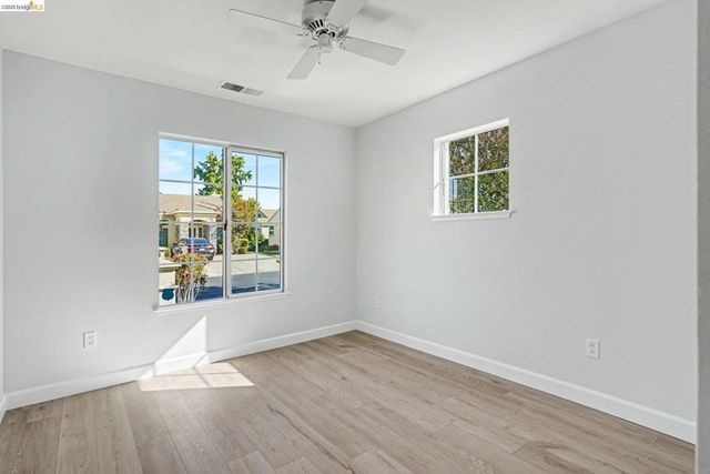 1580 Crispin Dr, Brentwood, CA 94513
