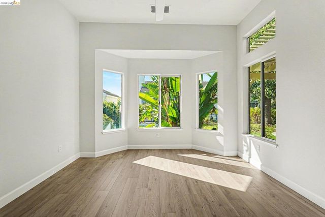 1580 Crispin Dr, Brentwood, CA 94513