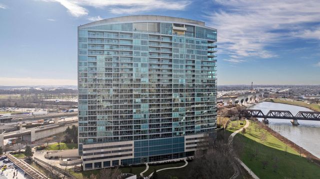 1 Miranova Place, 615, Columbus, OH 43215