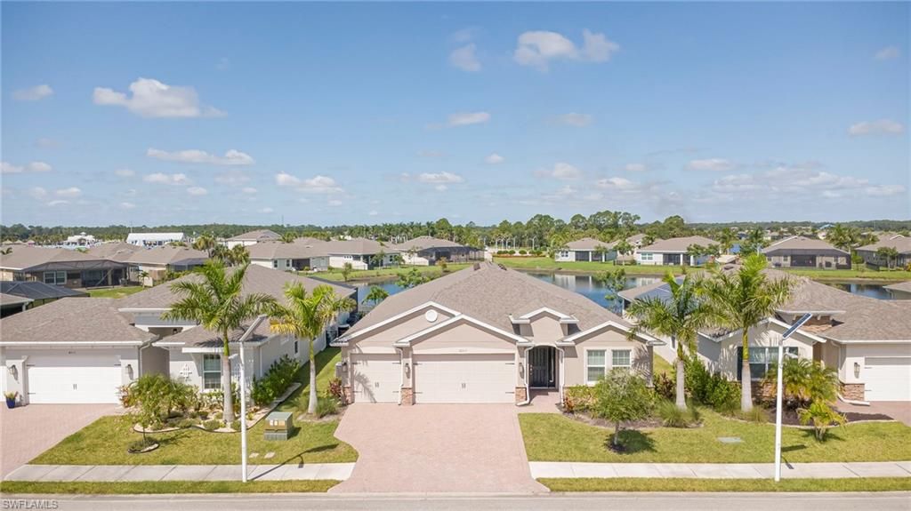 18217 Everson Miles CIR, NORTH FORT MYERS, FL 33917 — photo 2