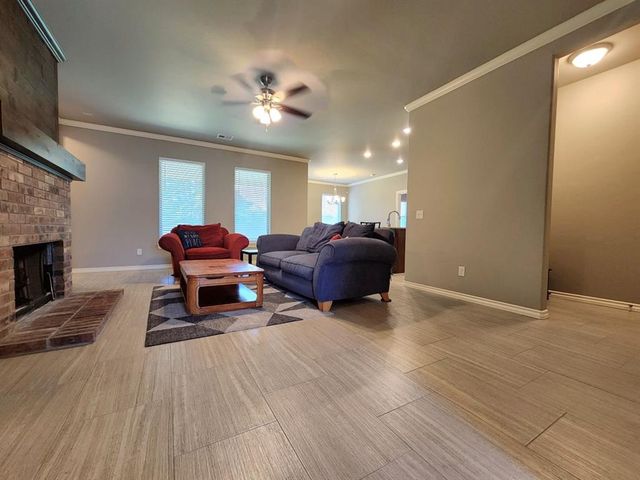 2308 Paraiso Way, Edmond, OK 73034