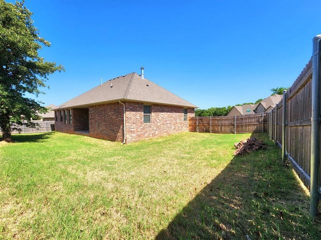2308 Paraiso Way, Edmond, OK 73034