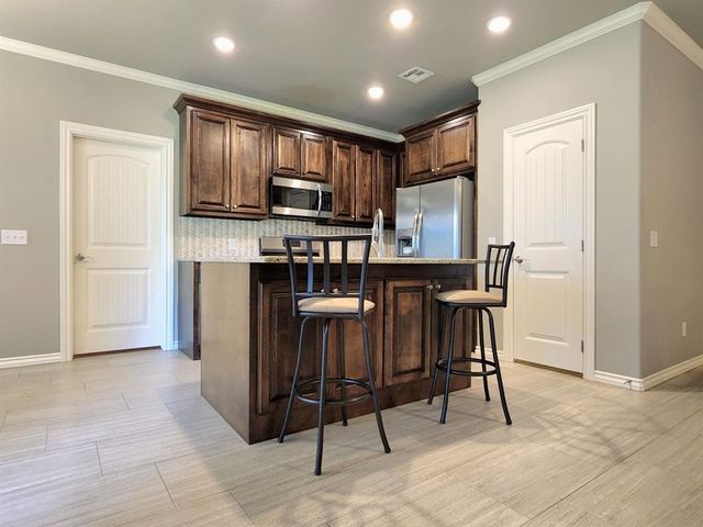 2308 Paraiso Way, Edmond, OK 73034