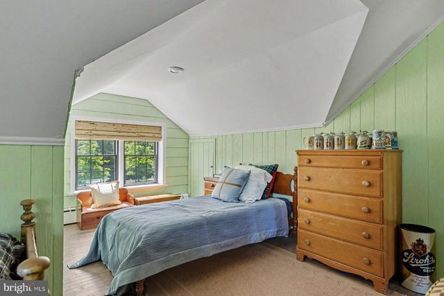 7043 FERRY RD, New Hope, PA 18938