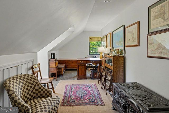 7043 FERRY RD, New Hope, PA 18938