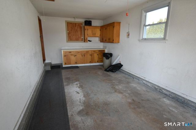 23 Lynn Avenue, Plymouth, CT 06786