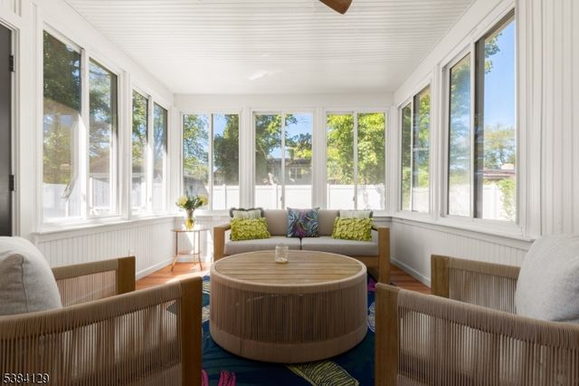 6 Hillsdale Rd, Lawrence Twp., NJ 08648