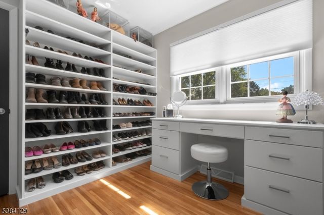 6 Hillsdale Rd, Lawrence Twp., NJ 08648