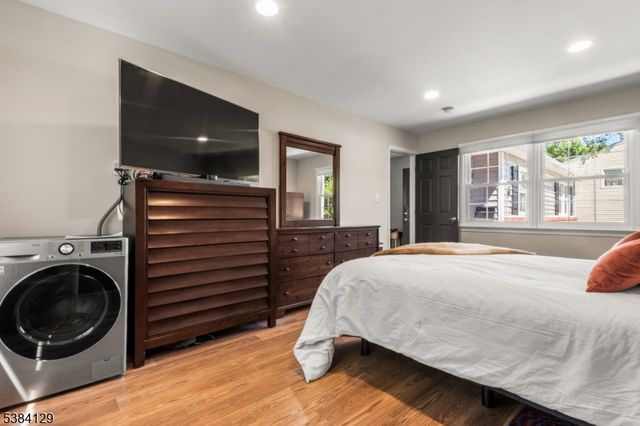 6 Hillsdale Rd, Lawrence Twp., NJ 08648