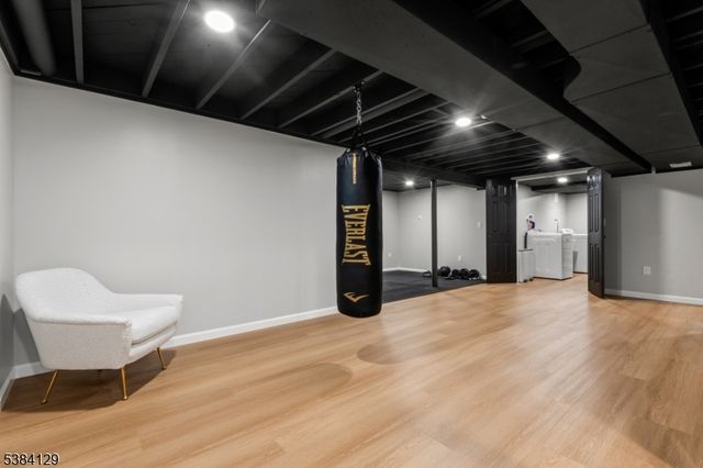 6 Hillsdale Rd, Lawrence Twp., NJ 08648