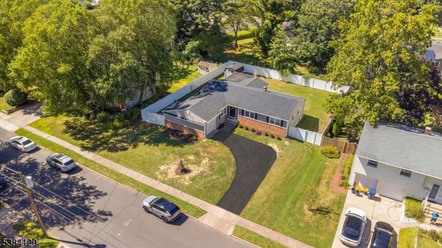 6 Hillsdale Rd, Lawrence Twp., NJ 08648