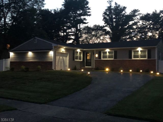 6 Hillsdale Rd, Lawrence Twp., NJ 08648