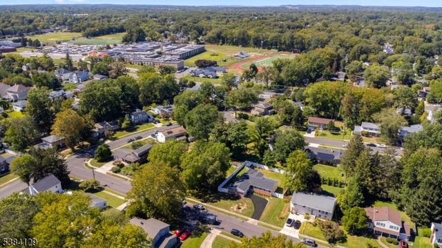 6 Hillsdale Rd, Lawrence Twp., NJ 08648