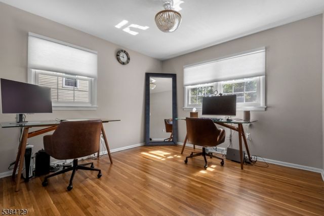 6 Hillsdale Rd, Lawrence Twp., NJ 08648