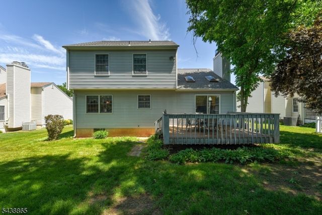 3 Obert Dr, Raritan Boro, NJ 08869