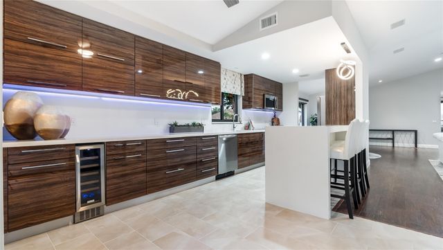 11235 Clover Leaf Cir, Boca Raton, FL 33428