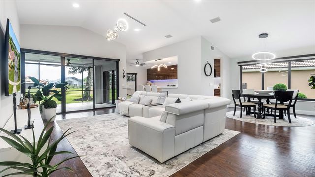 11235 Clover Leaf Cir, Boca Raton, FL 33428