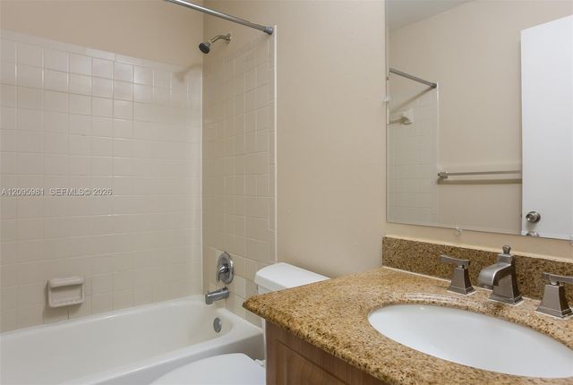 5990 W Ithaca Circle W, Lake Worth, FL 33463