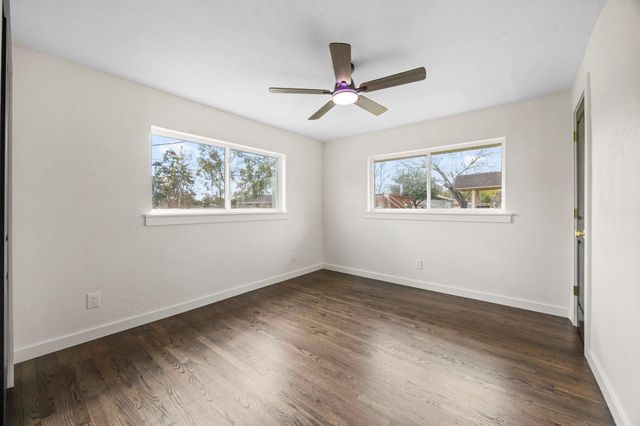 6934 Heron Drive, Houston, TX 77087