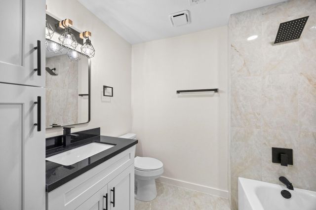 6934 Heron Drive, Houston, TX 77087