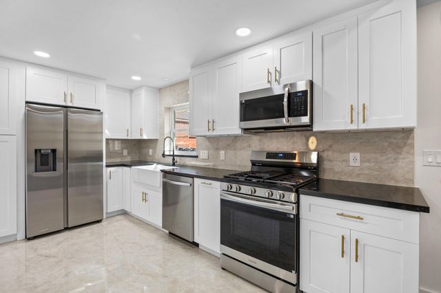 6934 Heron Drive, Houston, TX 77087