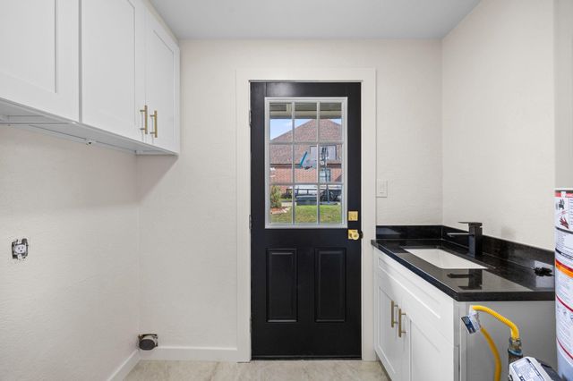 6934 Heron Drive, Houston, TX 77087