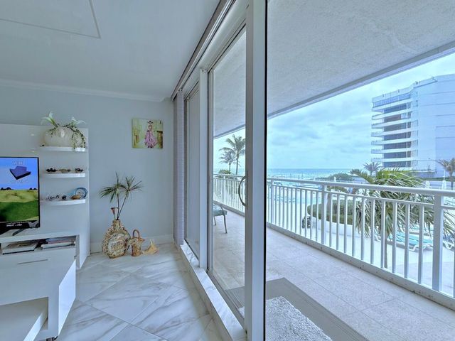3546 S Ocean Boulevard 305, South Palm Beach, FL 33480