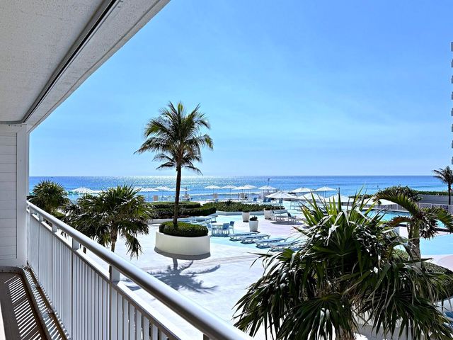3546 S Ocean Boulevard 305, South Palm Beach, FL 33480