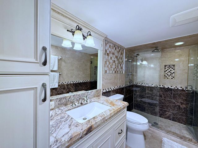 3546 S Ocean Boulevard 305, South Palm Beach, FL 33480