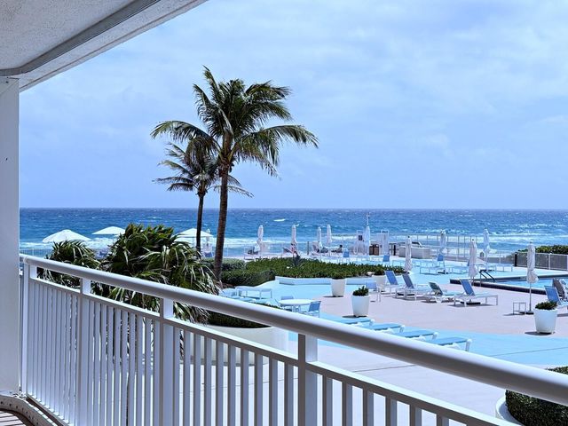 3546 S Ocean Boulevard 305, South Palm Beach, FL 33480