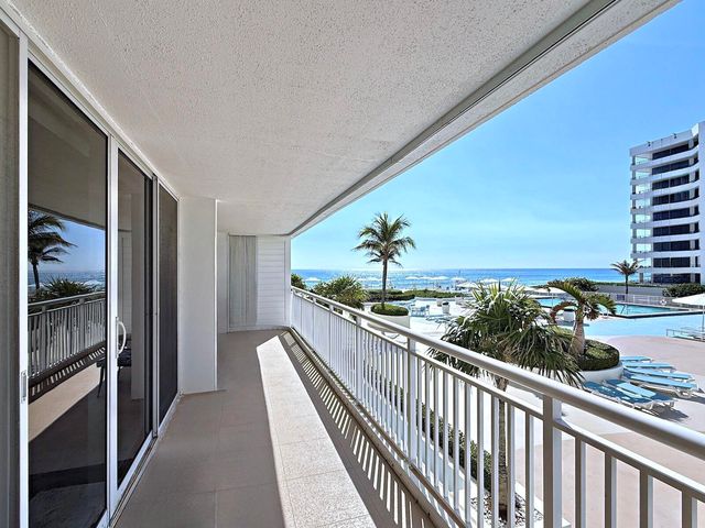 3546 S Ocean Boulevard 305, South Palm Beach, FL 33480