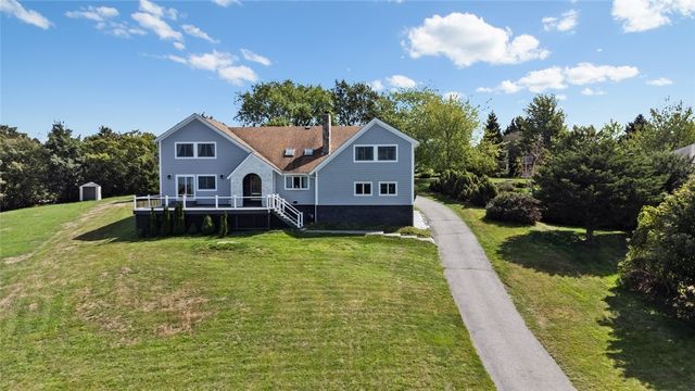 10 J H Dwyer Drive, Middletown, RI 02842