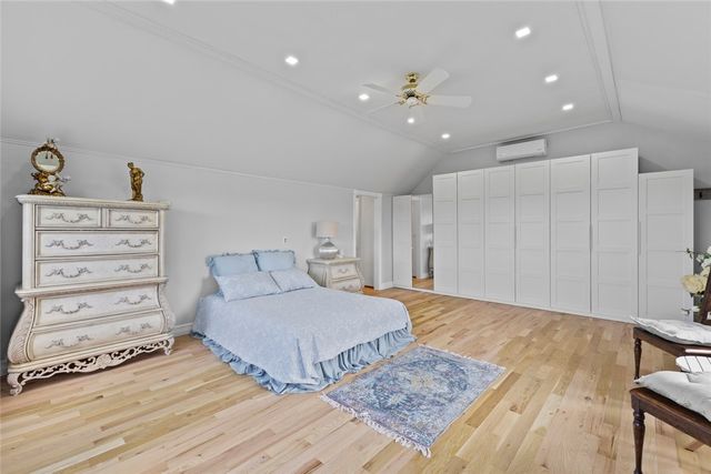 10 J H Dwyer Drive, Middletown, RI 02842