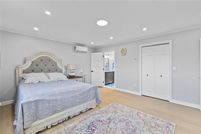 10 J H Dwyer Drive, Middletown, RI 02842