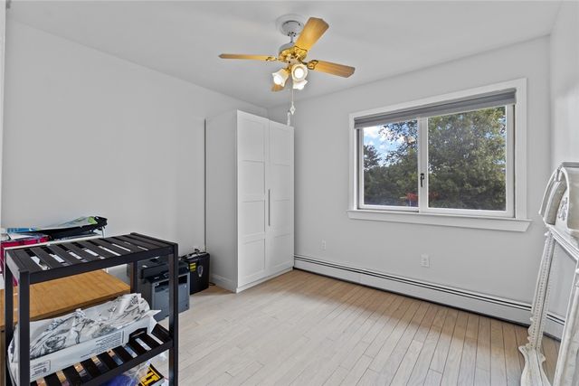 10 J H Dwyer Drive, Middletown, RI 02842